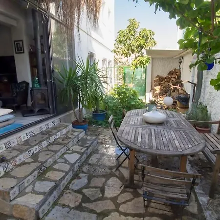 One Br Vacation W/garden In Apartment